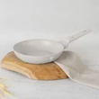 Kép 2/6 - Berlinger Haus Sahara TitánPro bevonatú Serpenyő 20 cm-es (BH-8052)