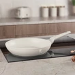 Kép 5/5 - Berlinger Haus Sahara TitánPro bevonatú Serpenyő 28 cm-es (BH-8054)
